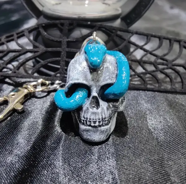 Skull keychain